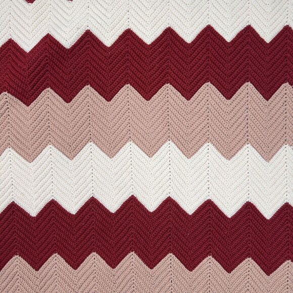 Hand Knit Throw Afghan Blanket Chevron‎ Pattern Red Ivory Pink  48" x 66" Cozy - Picture 2 of 7
